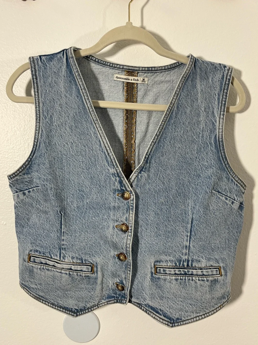 Abercrombie & Fitch Size M Light Blue Denim Vest with 5 Button Closure - Picture 1 of 5